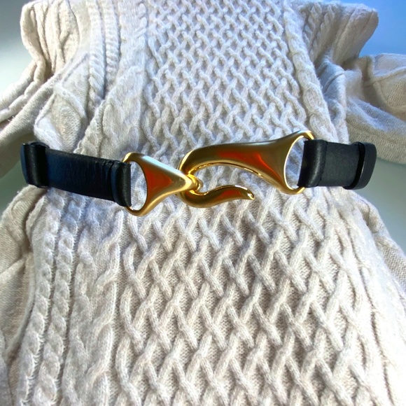 Vintage Chico's Black Leather Belt with Gold Hook Clasp 24-42" - Picture 1 of 9
